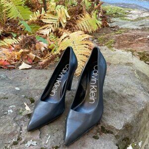 Calvin Klein Woman Shoes 8